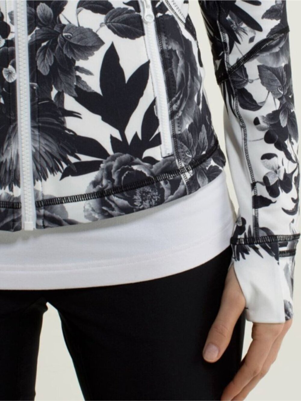 Lululemon Forme Jacket - Picture 6 of 10
